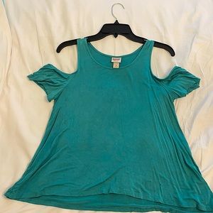 MOSSIMO: Cold-shoulder top